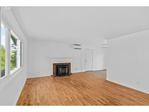 2045 Chambers Street Eugene OR 97405