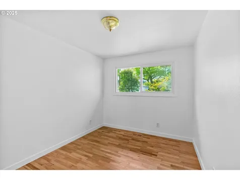 2045 Chambers Street Eugene OR 97405