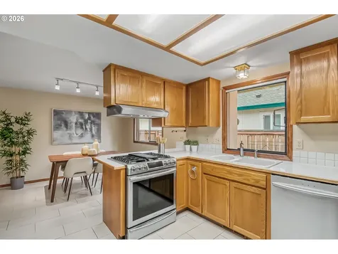 15646 NE Tillamook Street Portland OR 97230