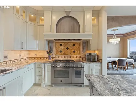 12433 SE Verlie Street Happy Valley OR 97086