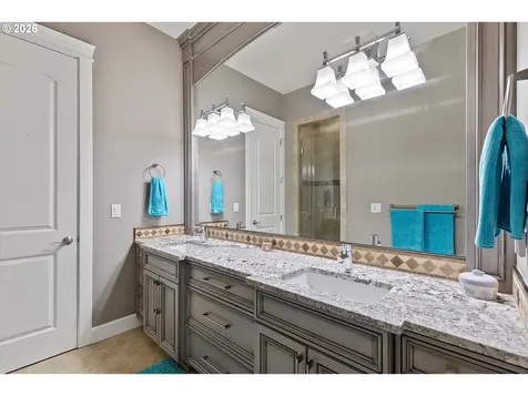 12433 SE Verlie Street Happy Valley OR 97086