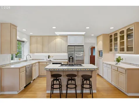 4510 SE Pinehurst Avenue Milwaukie OR 97267