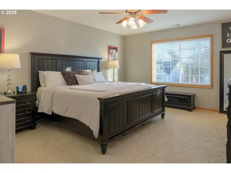 55 SW 14th Place Warrenton OR 97146