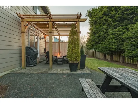 55 SW 14th Place Warrenton OR 97146