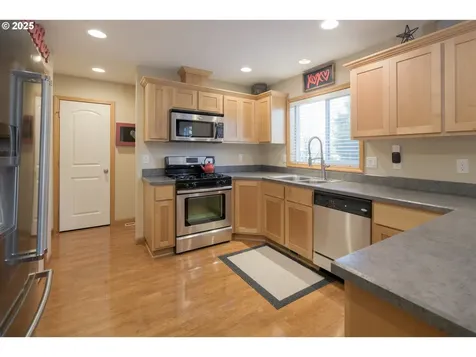 55 SW 14th Place Warrenton OR 97146