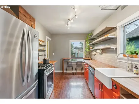 6436 NE Grand Avenue Portland OR 97211