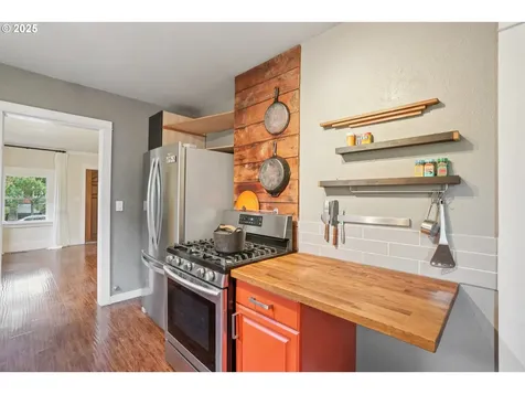 6436 NE Grand Avenue Portland OR 97211