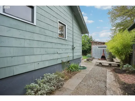 6436 NE Grand Avenue Portland OR 97211