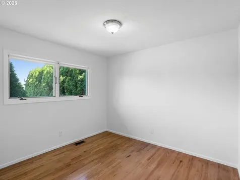 6919 SW 10th Avenue Portland OR 97219