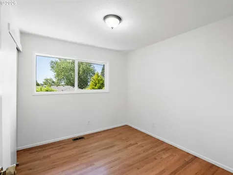 6919 SW 10th Avenue Portland OR 97219