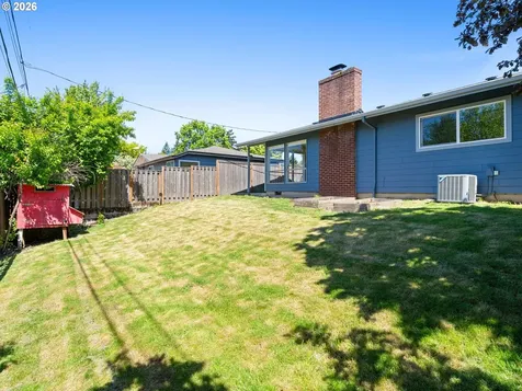 6919 SW 10th Avenue Portland OR 97219