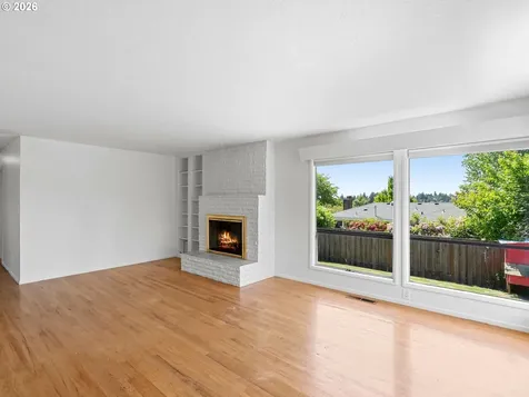6919 SW 10th Avenue Portland OR 97219