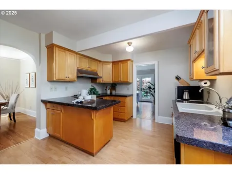 7315 SE 34th Avenue Portland OR 97202