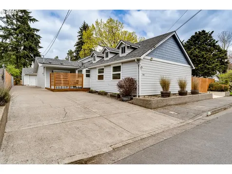 1705 Minda Drive Eugene OR 97401