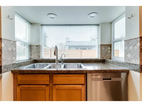 1705 Minda Drive Eugene OR 97401