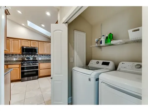 1705 Minda Drive Eugene OR 97401