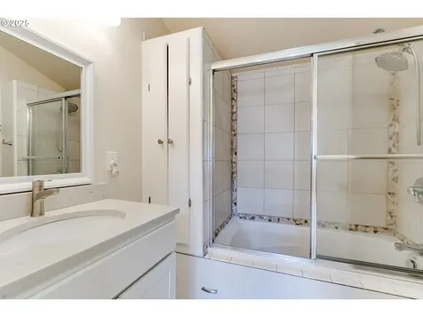 1705 Minda Drive Eugene OR 97401