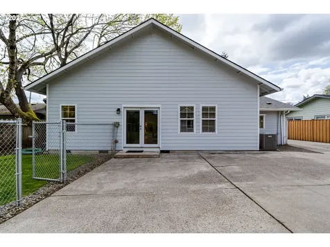1705 Minda Drive Eugene OR 97401
