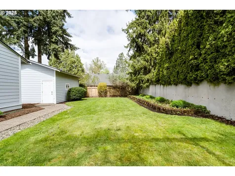 1705 Minda Drive Eugene OR 97401