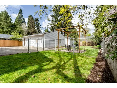 1705 Minda Drive Eugene OR 97401
