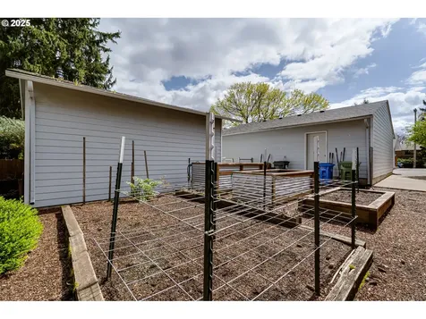 1705 Minda Drive Eugene OR 97401