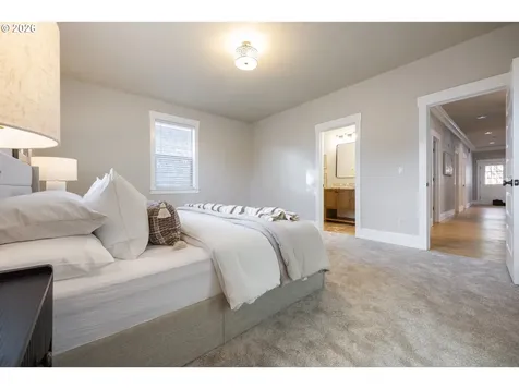 216 NE Tillamook Street Portland OR 97212