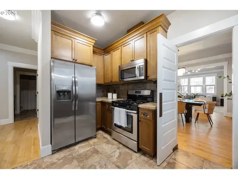 216 NE Tillamook Street Portland OR 97212