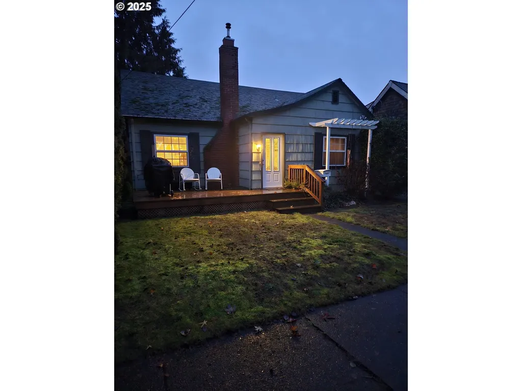1125 NE Galloway Street Mcminnville OR 97128