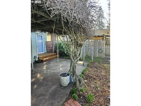 1125 NE Galloway Street Mcminnville OR 97128