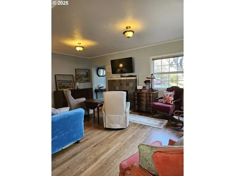 1125 NE Galloway Street Mcminnville OR 97128