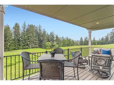 722 W 9th Street La Center WA 98629