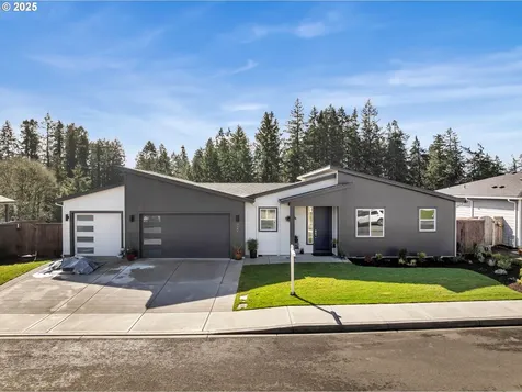 722 W 9th Street La Center WA 98629