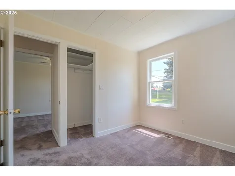 4100 NE 42nd Avenue Vancouver WA 98661