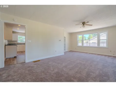 4100 NE 42nd Avenue Vancouver WA 98661
