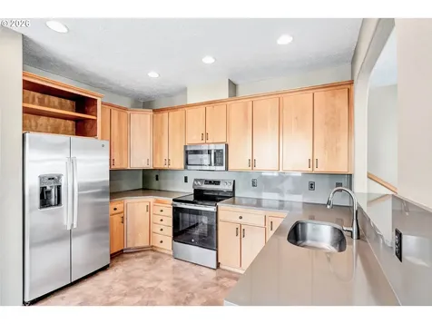 14375 SE Oregon Trail Drive Clackamas OR 97015
