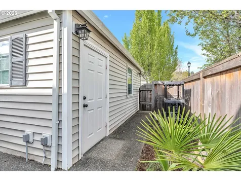 14375 SE Oregon Trail Drive Clackamas OR 97015