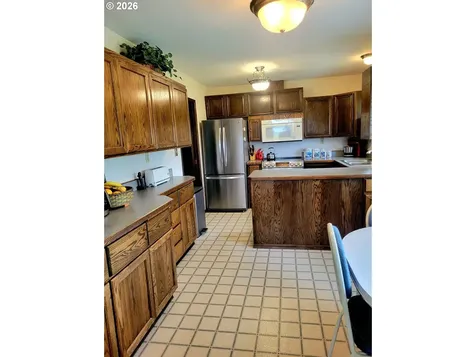 570 Drews Prairie Road Winlock WA 98596