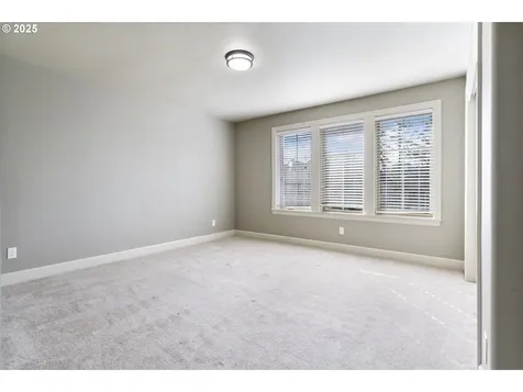 10183 NW Barnhart Lane Portland OR 97229