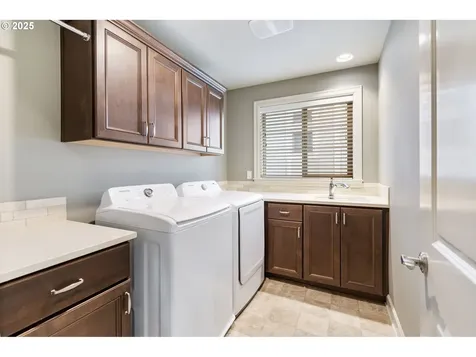 10183 NW Barnhart Lane Portland OR 97229