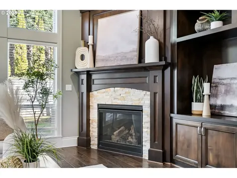 10183 NW Barnhart Lane Portland OR 97229