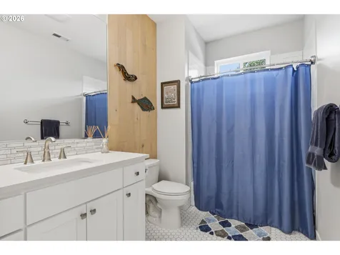 2821 G Drive Washougal WA 98671