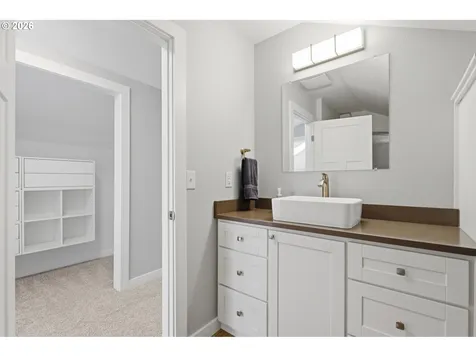 2821 G Drive Washougal WA 98671