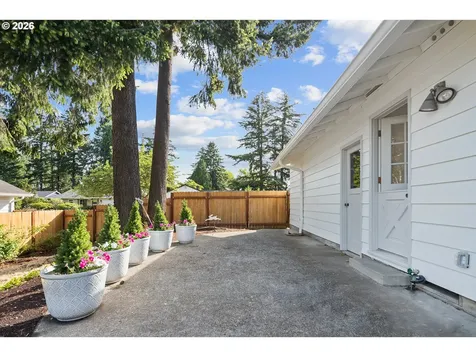 9375 SW Royal Woodlands Drive Beaverton OR 97005