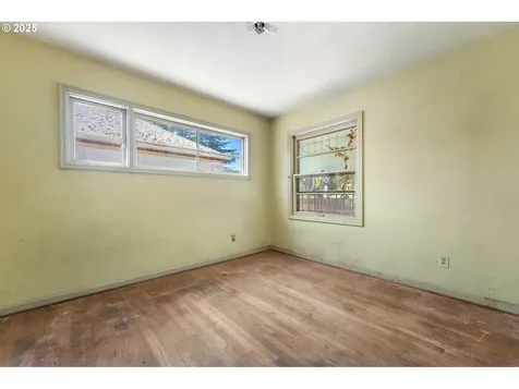 1915 NE Bryant Street Portland OR 97211