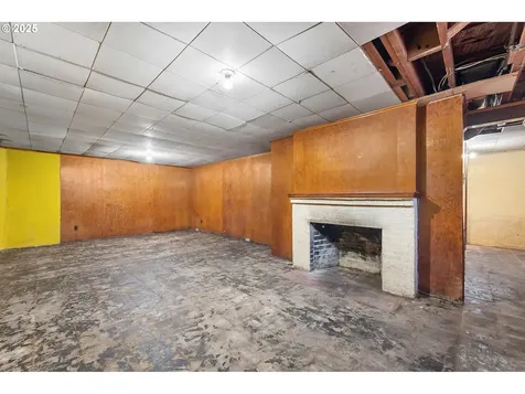 1915 NE Bryant Street Portland OR 97211