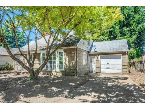 1915 NE Bryant Street Portland OR 97211