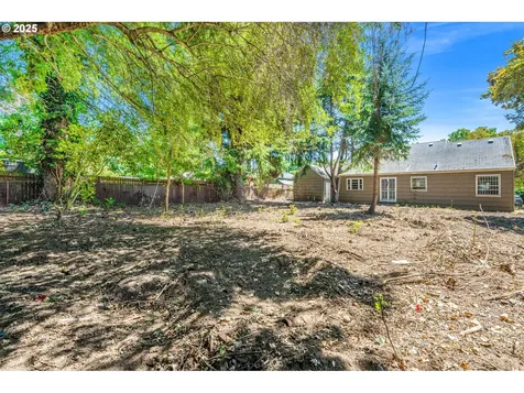 1915 NE Bryant Street Portland OR 97211