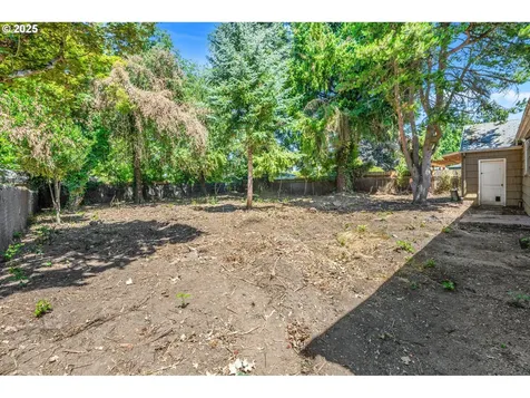 1915 NE Bryant Street Portland OR 97211
