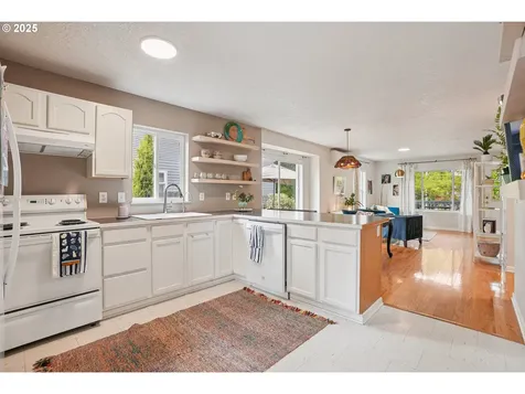 8358 N Hendricks Street Portland OR 97203