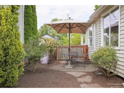 8358 N Hendricks Street Portland OR 97203